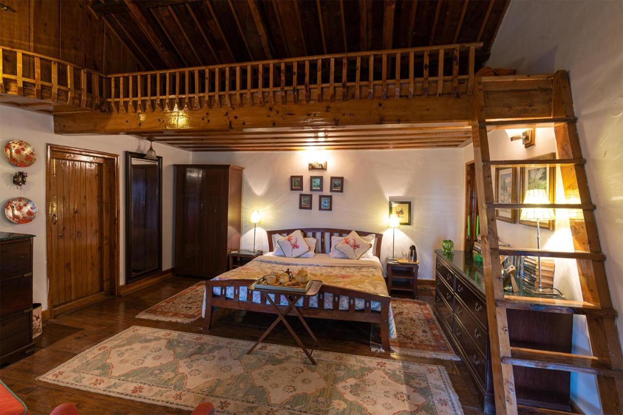 Stayvista At Violet Hill With Bonfire, Gazebo & Hill View Shimla Extérieur photo
