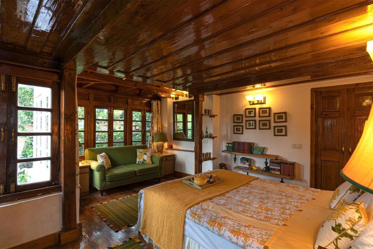 Stayvista At Violet Hill With Bonfire, Gazebo & Hill View Shimla Extérieur photo