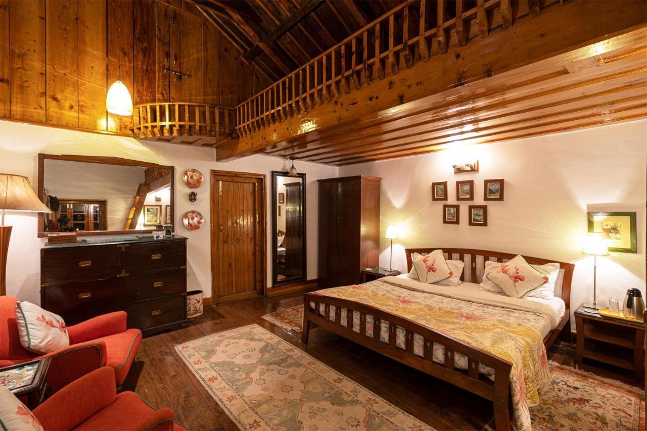 Stayvista At Violet Hill With Bonfire, Gazebo & Hill View Shimla Extérieur photo